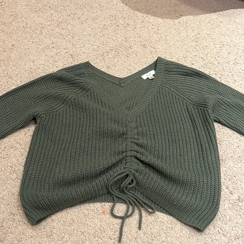 green long sleeve sweater, XL